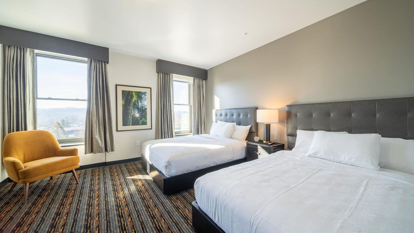 Tygart Hotel and Oxley Restaurant